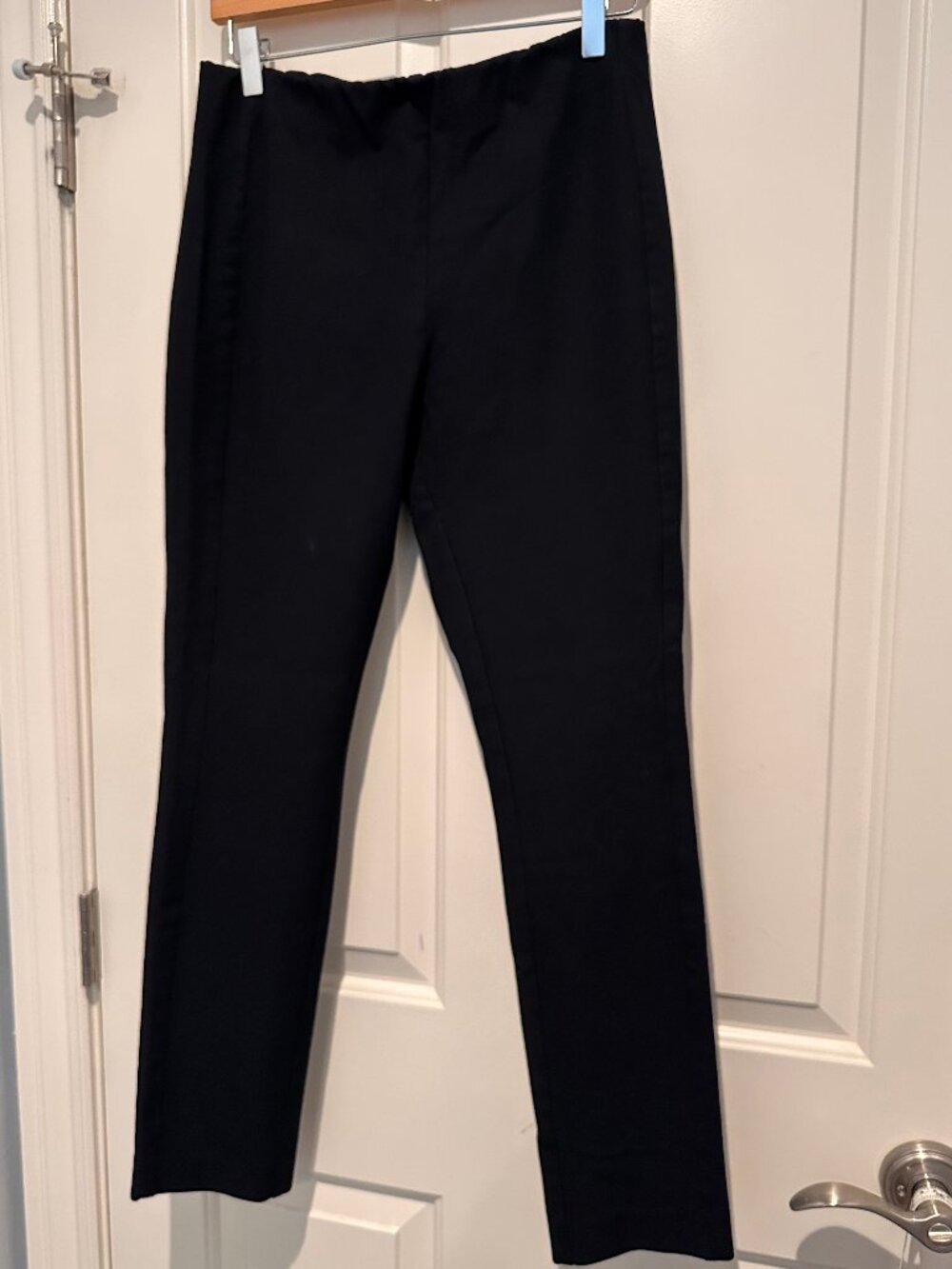 THEORY Women's Slim black dress pants, Navalane Jetty style, back zip, Size 10